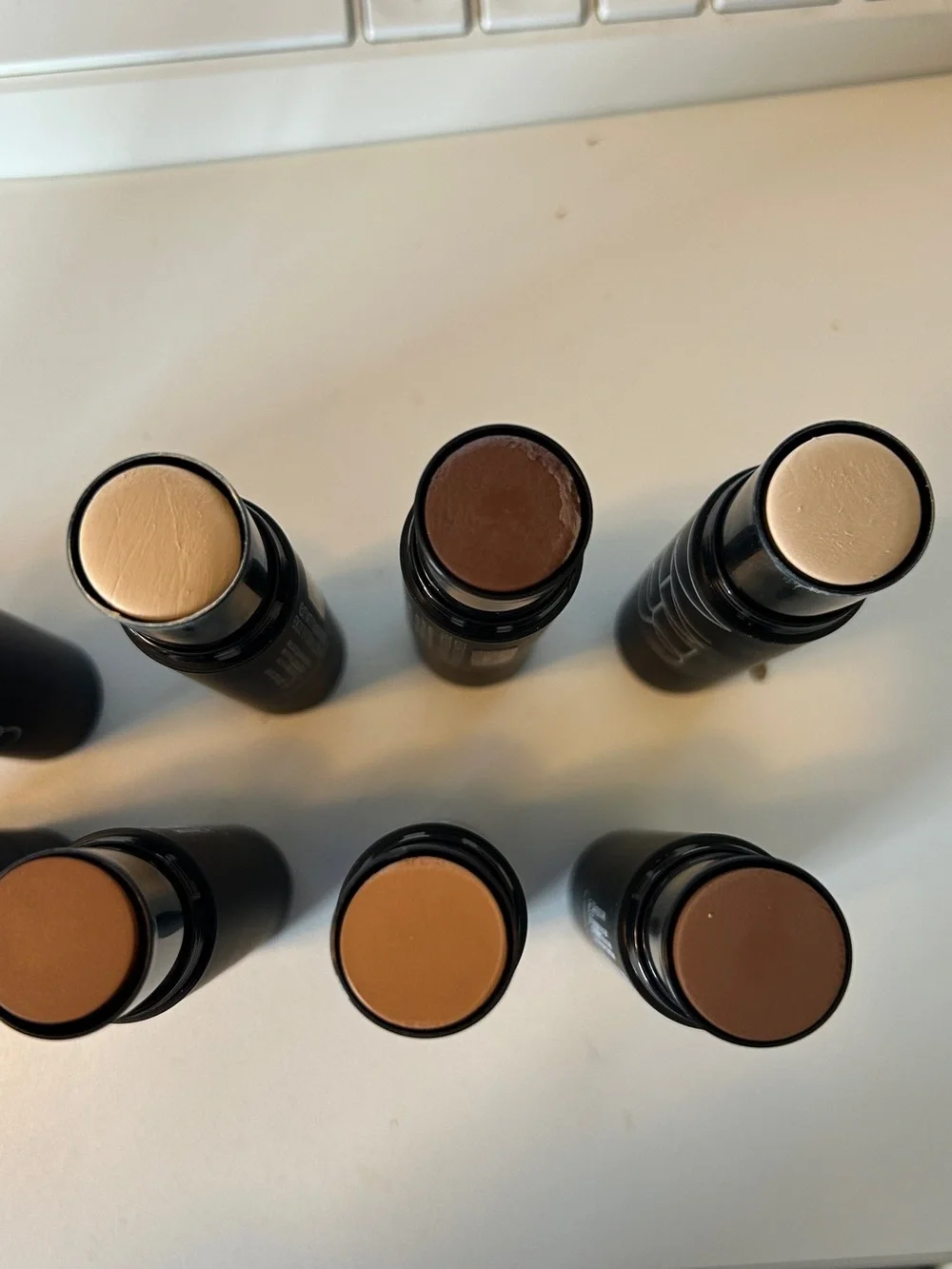 NARS compact black